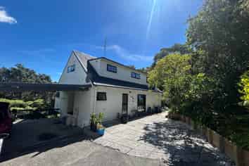 1 Dalmeny Close, Murrays Bay