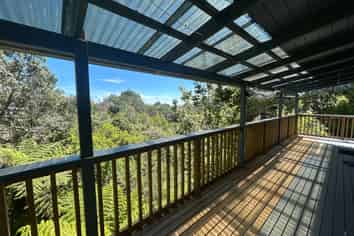 1 Dalmeny Close, Murrays Bay