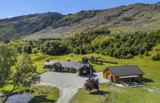 833 Malaghans Road, Dalefield