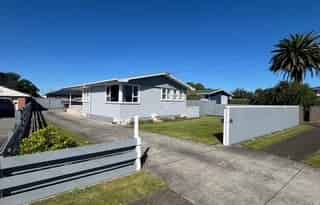 14 Reid Ave, Hawera