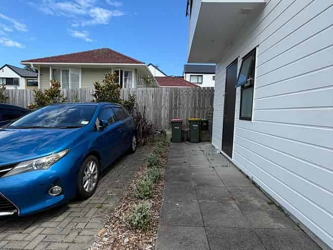 2/66 Neil Avenue, Te Atatu Peninsula