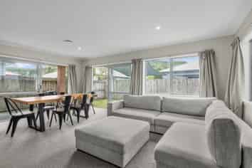 9 Hauora Lane, Taita