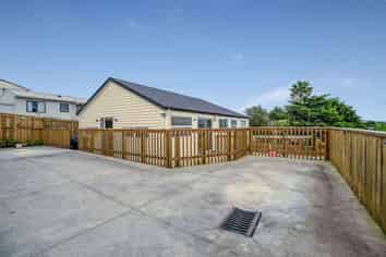 103E Woodglen Road, Glen Eden