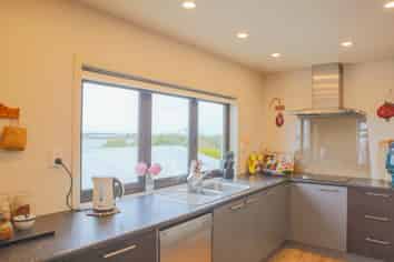 17 Elizabeth Street, Bluff