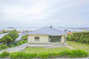 17 Elizabeth Street, Bluff