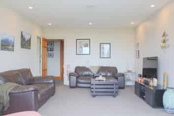 17 Elizabeth Street, Bluff