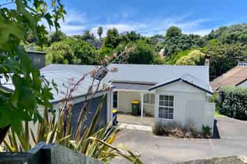 6 Gray Crescent, Torbay