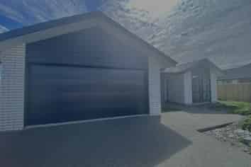 12 Hanworth Road, Richmond