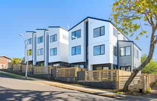 2C Grove Lane, Pakuranga