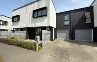 5 Kikorangi Lane, Mount Wellington