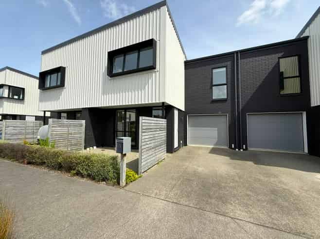 5 Kikorangi Lane, Mount Wellington