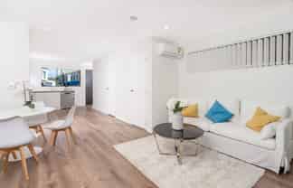 25 Tukari Lane, Mangere Bridge