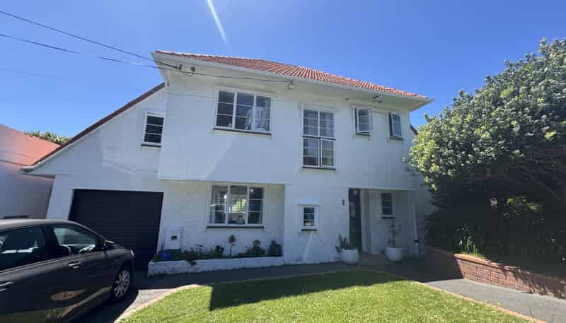 2 Homewood Crescent, Karori