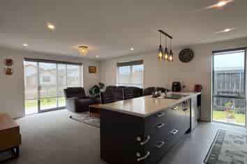 86 Hills View Drive, Papamoa