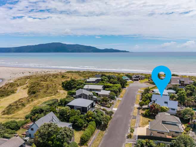5 Waiheke Street, Waikanae Beach