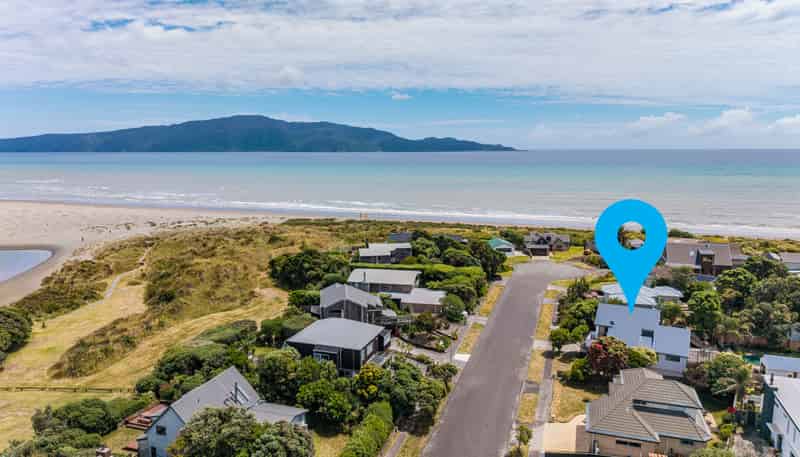 5 Waiheke Street, Waikanae Beach
