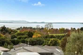 19 Holyoake Terrace , Omokoroa