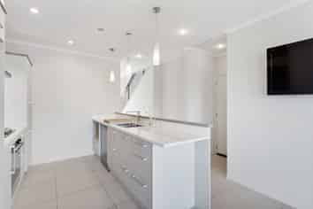 51 Costa Viva Crescent, Karaka