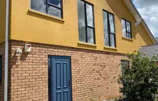 6/4 Charlenne Close, Ranui