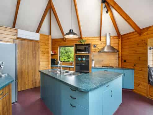 376 Esdaile Road, Whakamarama