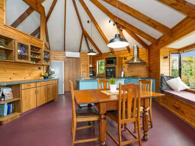 376 Esdaile Road, Whakamarama