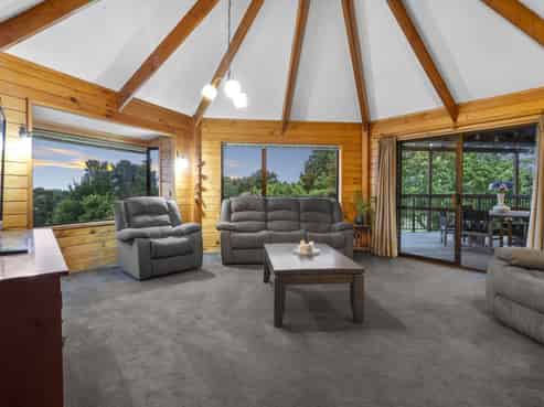 376 Esdaile Road, Whakamarama