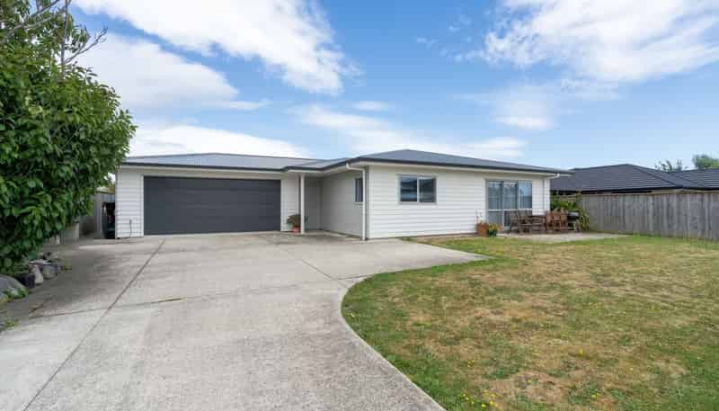 11A Saxton Street, Levin