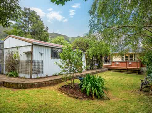 31 Wilkie Crescent, Naenae