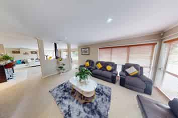 44 Phillips Street, Sanson