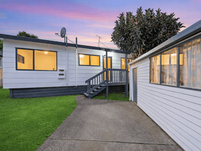 4/3 Barneys Farm Road, Clendon Park