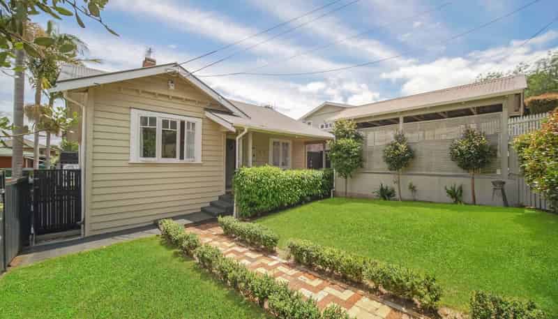 16 Huapai Street, Onehunga