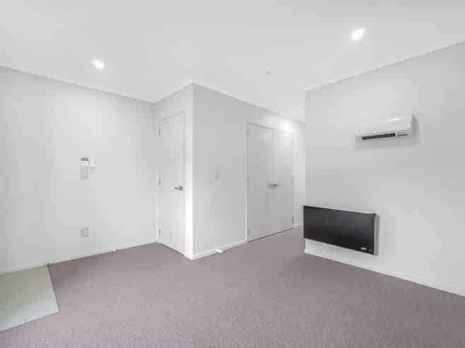 2/5 Wallson Crescent, Wiri