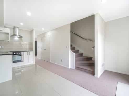 2/5 Wallson Crescent, Wiri