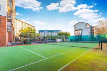 2D/10 Crown Lynn Place, New Lynn