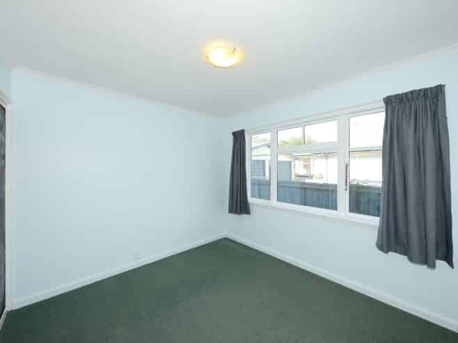 66 Racecourse Road, Sockburn