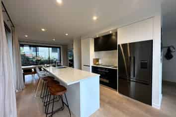 19 Frances Bryers Road, Hobsonville