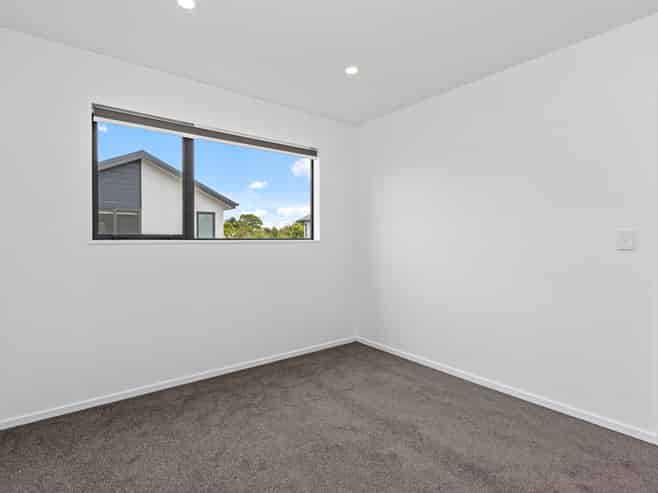 2/17 Frederick Street, Waltham