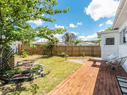 15 Athlone Crescent, Boulcott