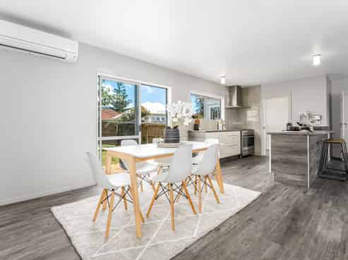 15 Athlone Crescent, Boulcott