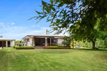 718 Old Coach Road, Pongakawa