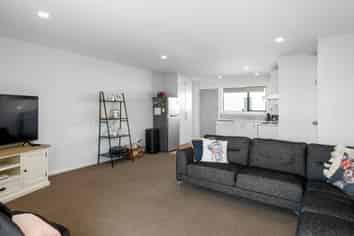 5/11 Winchester St, Merivale