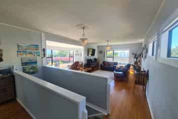 56 Manly Street, Paraparaumu Beach