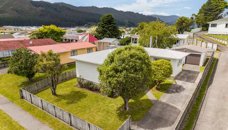 15 Stockdale Street, Wainuiomata