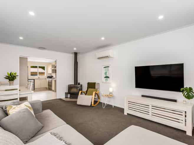 15 Stockdale Street, Wainuiomata