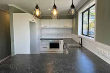 90 Cannon Hill Crescent, Mount Pleasant