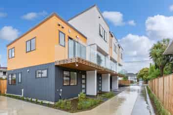 4/30 Woodford Avenue, Henderson