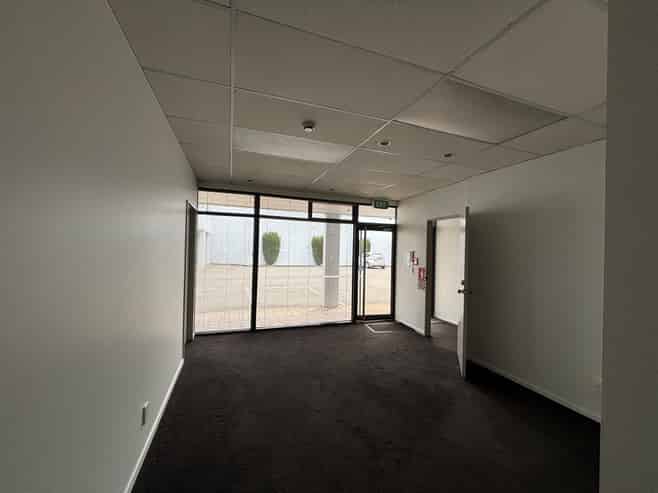 Office on Moorhouse - Great Car Parking 