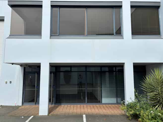 Office on Moorhouse - Great Car Parking 