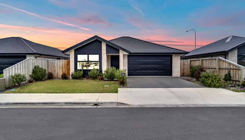 10 Antill Street, Woodend