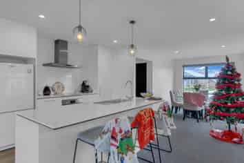 10 Antill Street, Woodend